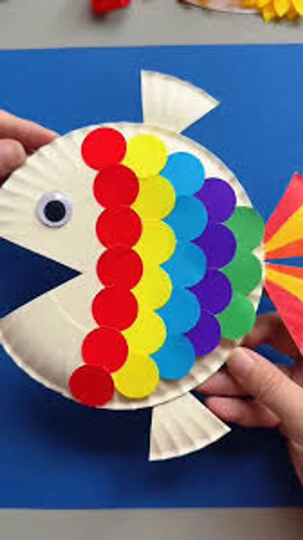 Rainbow fish paper plate craft
